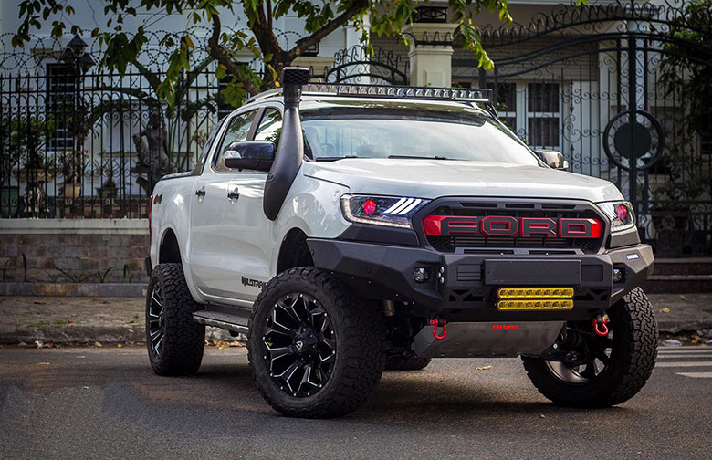 Những mẫu đèn hậu đẹp lung linh cho Ford Ranger 1 ford